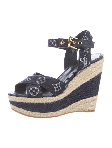 sandalias louis vuitton mujer precio|louis vuitton wedge sandals.